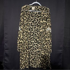 Grace & Emma leopard cardigan 3/4 bell sleeves Sz M/L